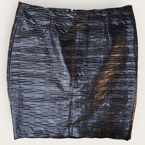 Javier Simorra Black Faux Leather Textured Curvy Pencil Skirt - Picture 1 of 5